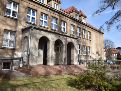 Szkoła Podstawowa nr 48, ul. Księcia Józefa 337 - MODERNIZACJA kanalizacji deszczowej, montaż furtki