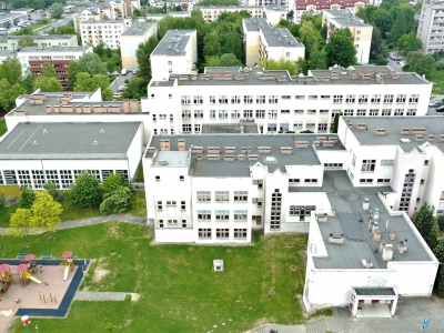Szkoła Podstawowa z Oddziałami Integracyjnymi nr 162, ul. Stojałowskiego 31 - remont łazienek