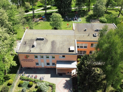 Samorządowe Przedszkole nr 97, os. Kalinowe 11 - wymiana ogrodzenia, remont dachu i inne prace remontowe