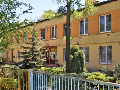 Samorządowe Przedszkole nr 110, os. Kolorowe 28 - remont konstrukcji kominów, inne prace remontowe 
