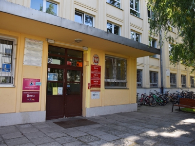 Zespół Szkolno-Przedszkolny nr 4, ul. Urzędnicza 65 - Remont biblioteki w ZSP nr 4