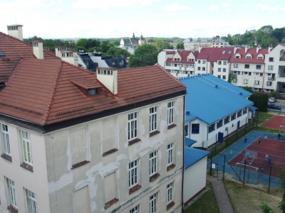 Szkoła Podstawowa nr 31, ul. Prusa 18 - częściowa wymiana rynien na budynku Sali gimnastycznej i inne prace remontowe