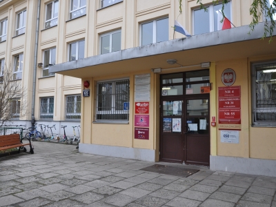 Zespół Szkolno-Przedszkolny nr 4, ul. Urzędnicza 65 - remont sal lekcyjnych